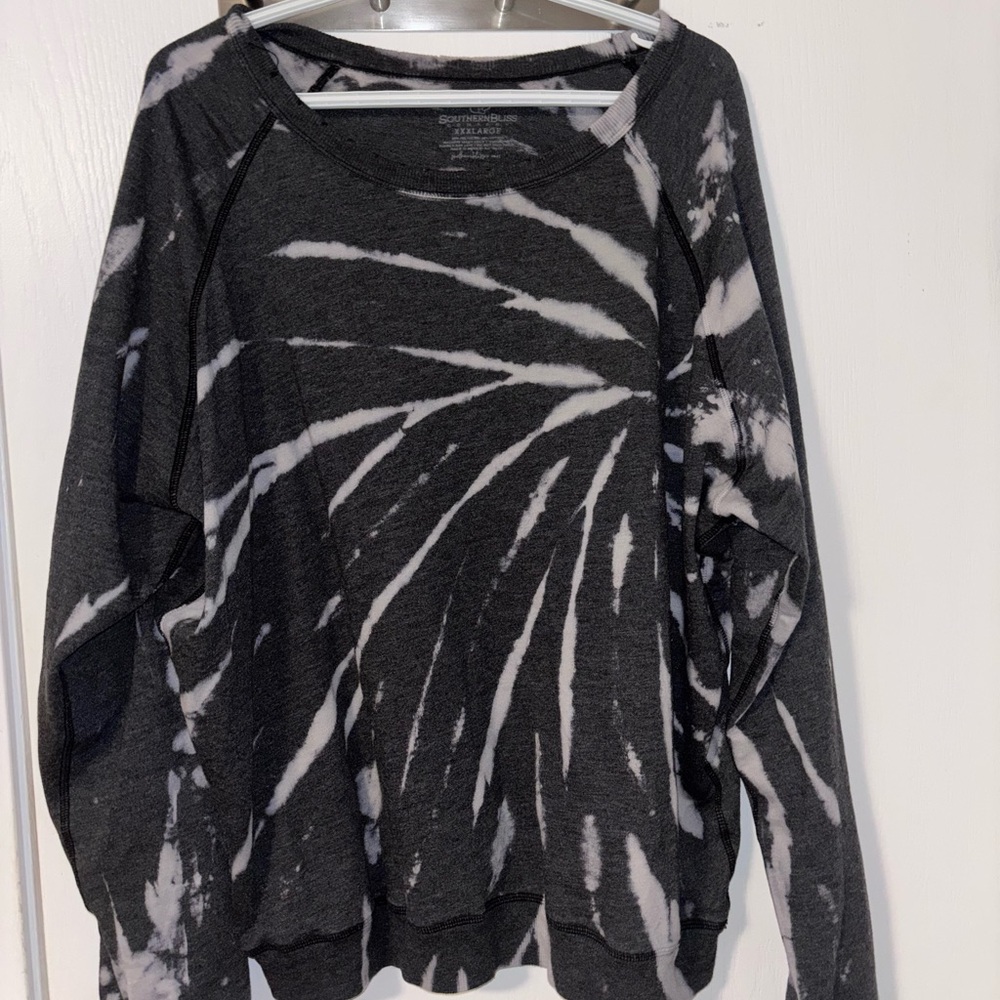 Black and White Tie-Dye Sweatshirt